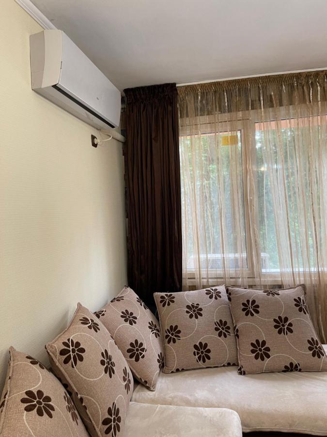 2 Bedroom Apartment City Blagoevgrad Buitenkant foto